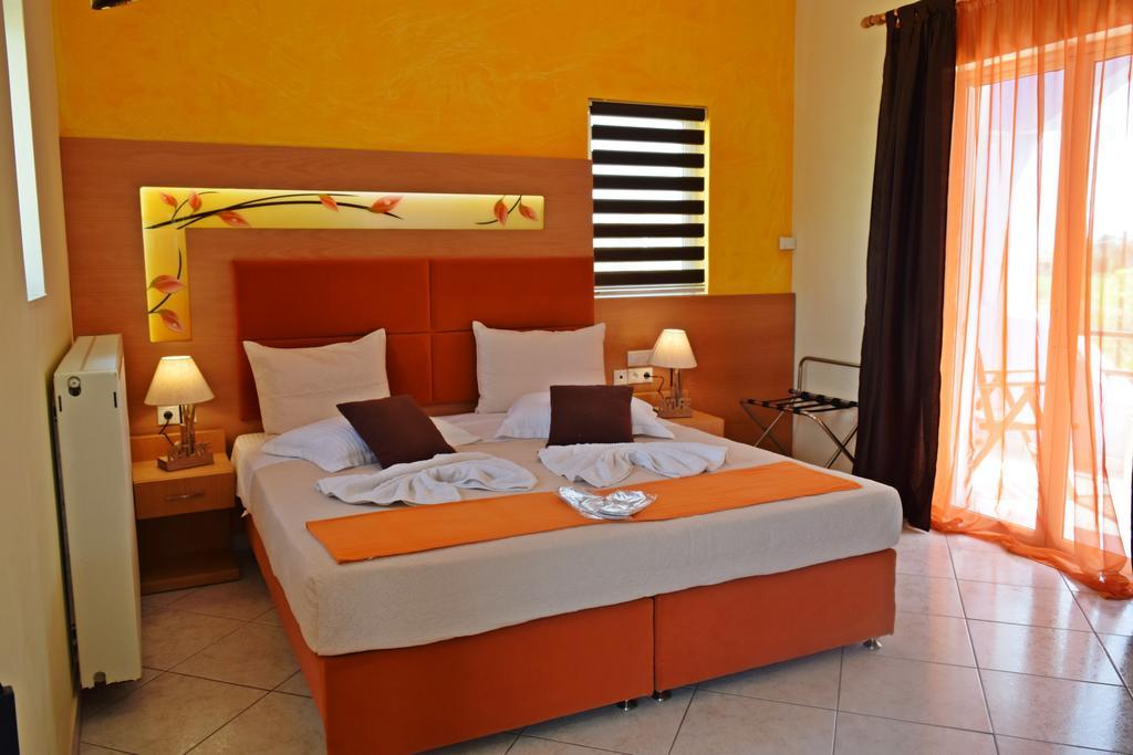 Shine Apartment