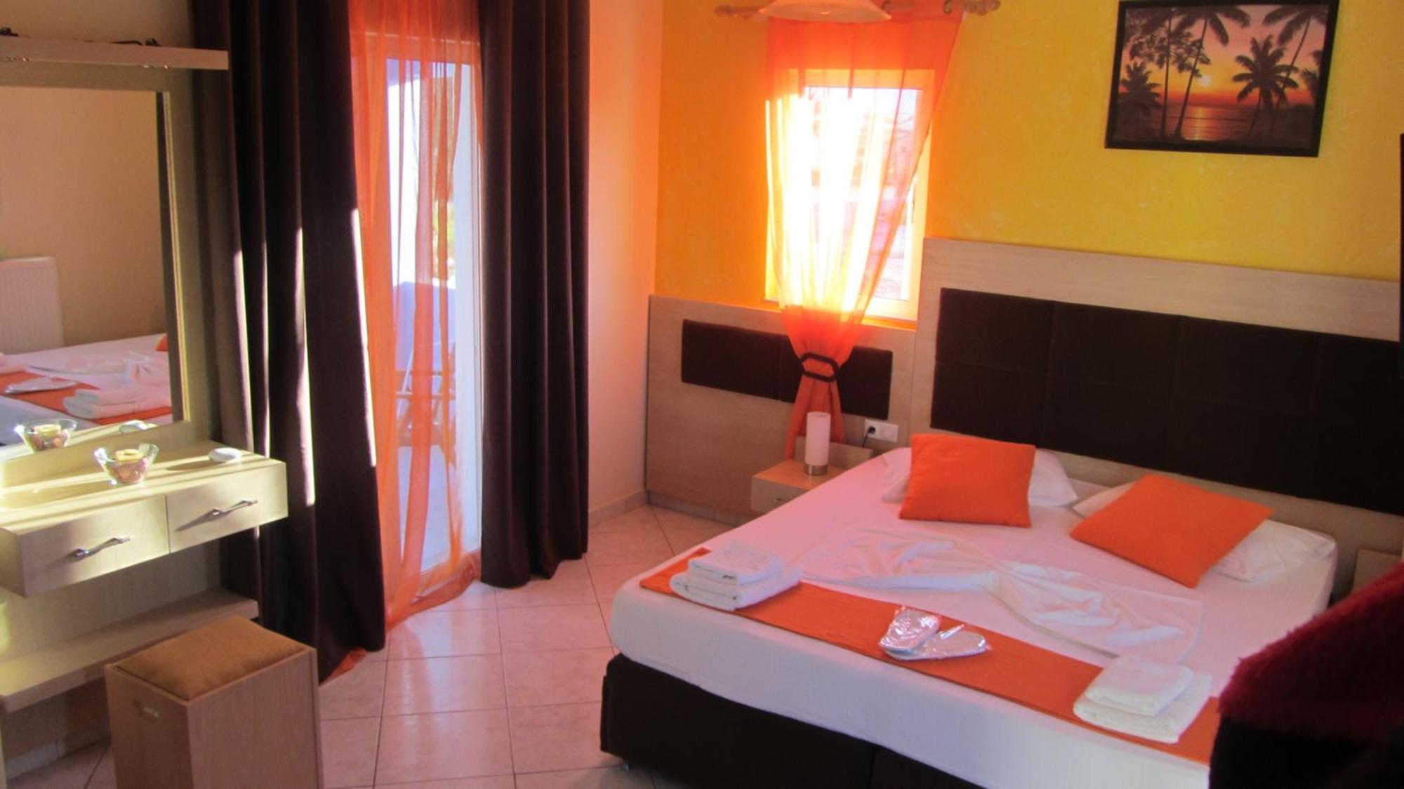 Shine Apartment Skala Kallonis