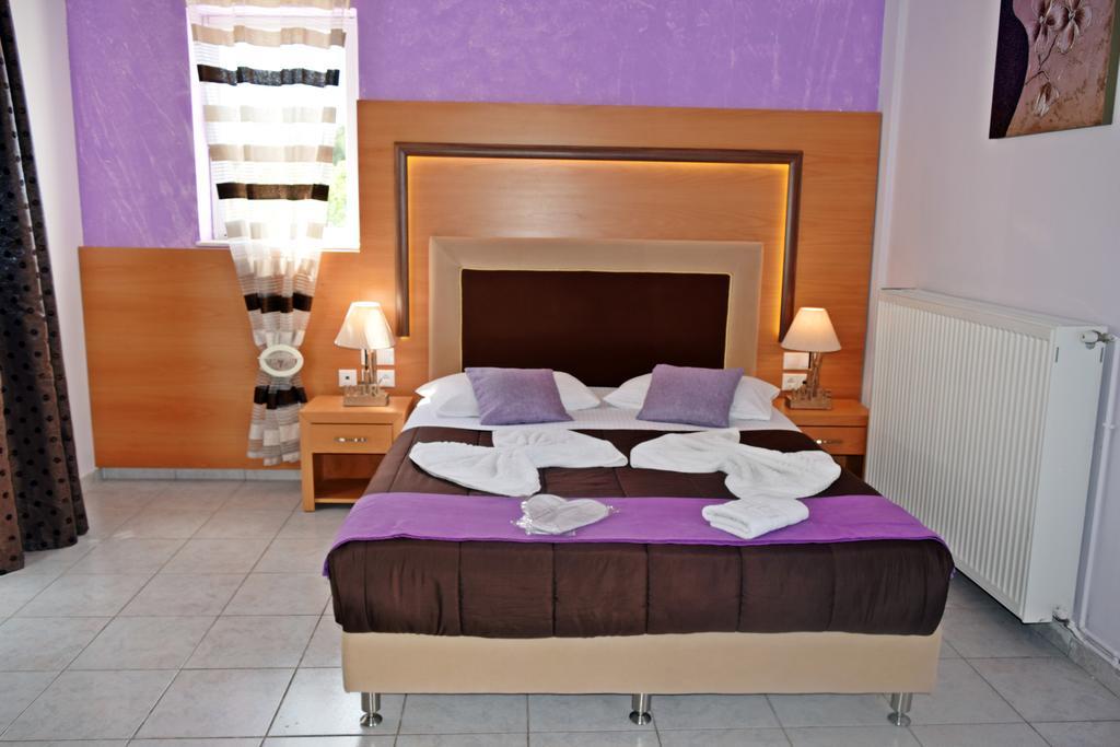 Shine Apartment