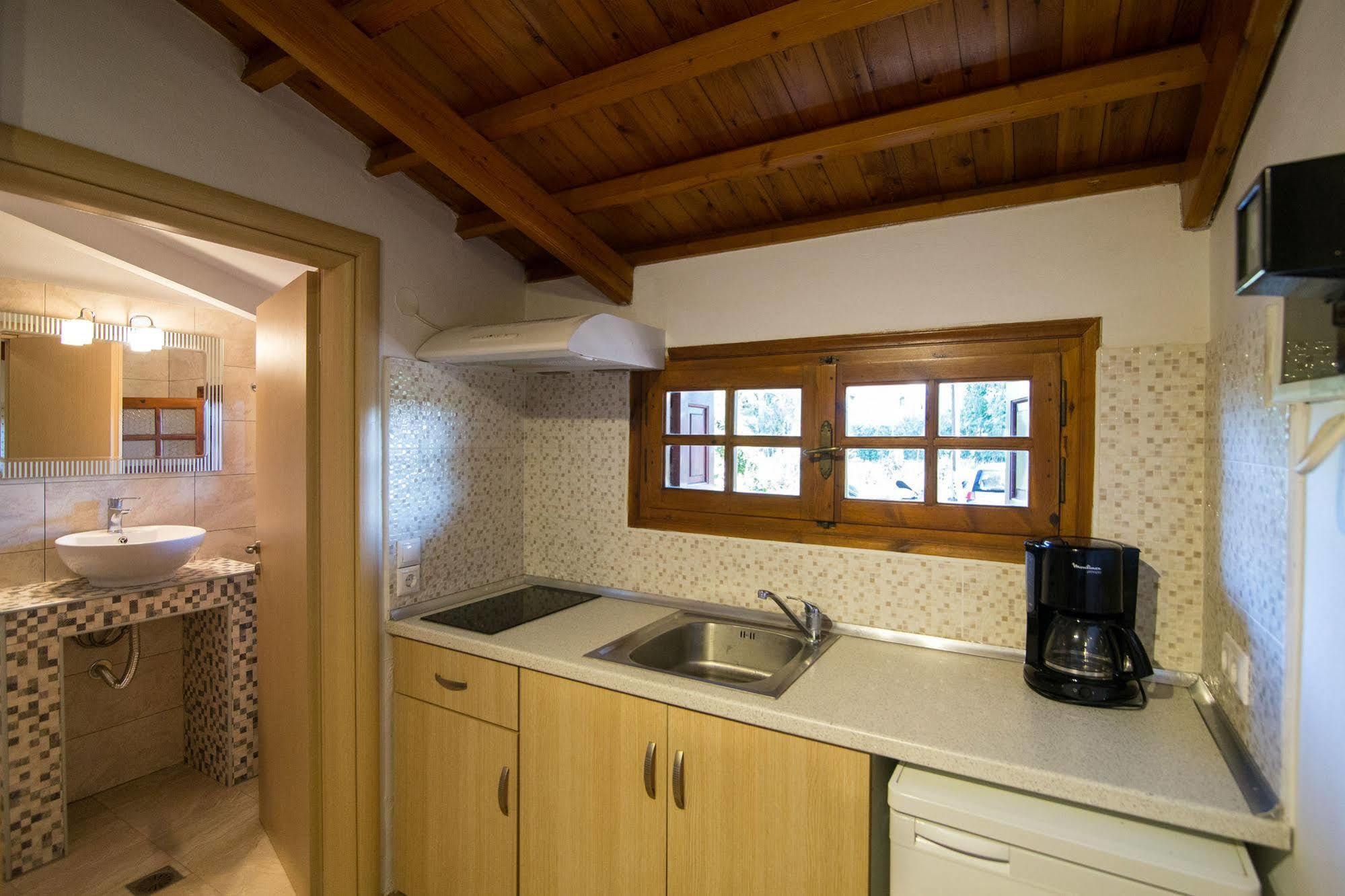 Shine Apartment